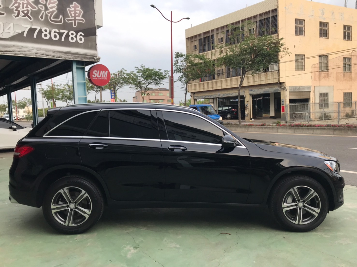 2016GLC300黑SUM138.8 盲點偵測 i-key摸門 電尾門 大影幕 後冷 記憶座椅_210511_8