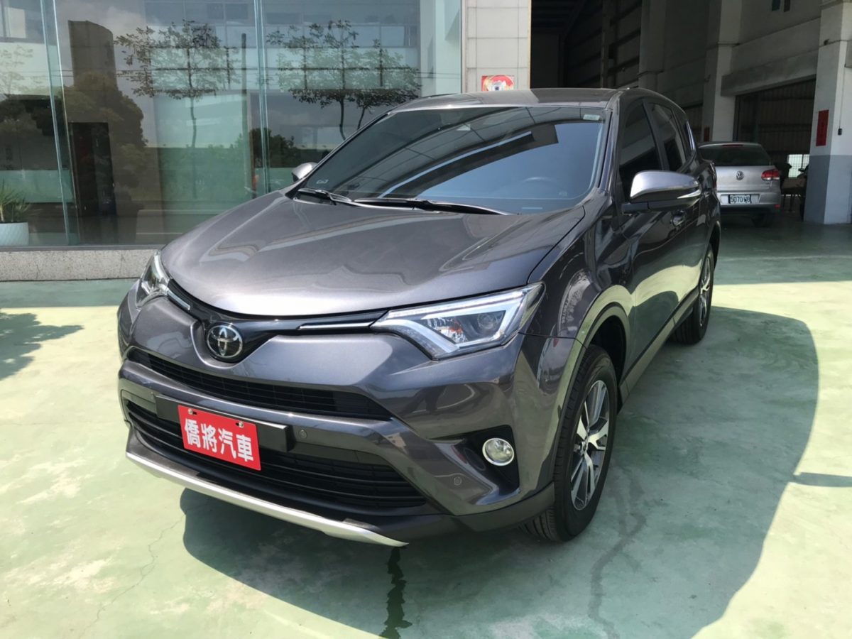 2018年RAV4灰2.0尊爵 ACC主動跟車 車道偏移 數位電視 導航 免鑰匙 LED頭燈77.7_210523_0