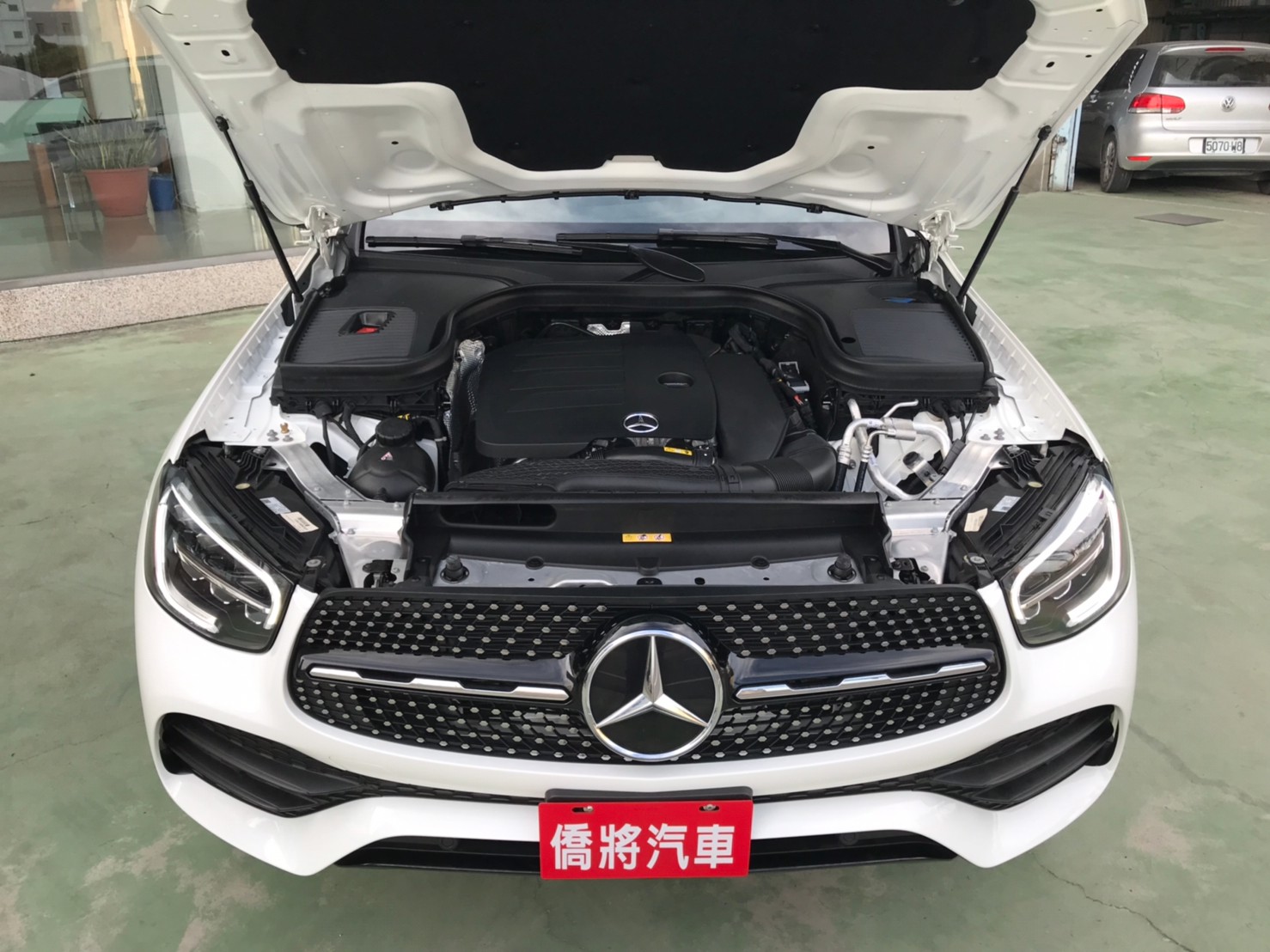 GLC300 2019年白色2020型夜色版193本。SUM208。現場開210_210523_5