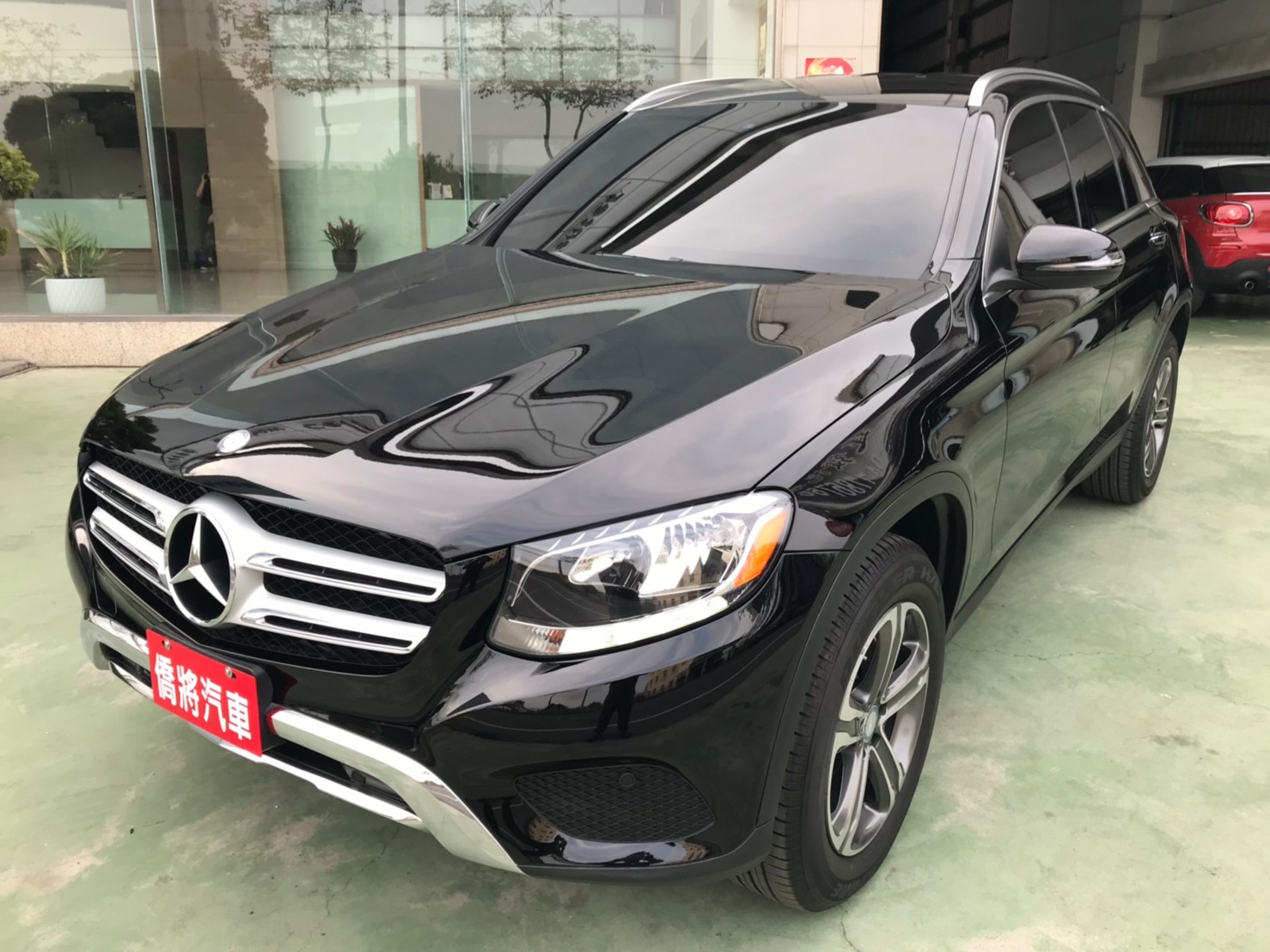 2016GLC300黑SUM138.8 盲點偵測 i-key摸門 電尾門 大影幕 後冷 記憶座椅_210511_1