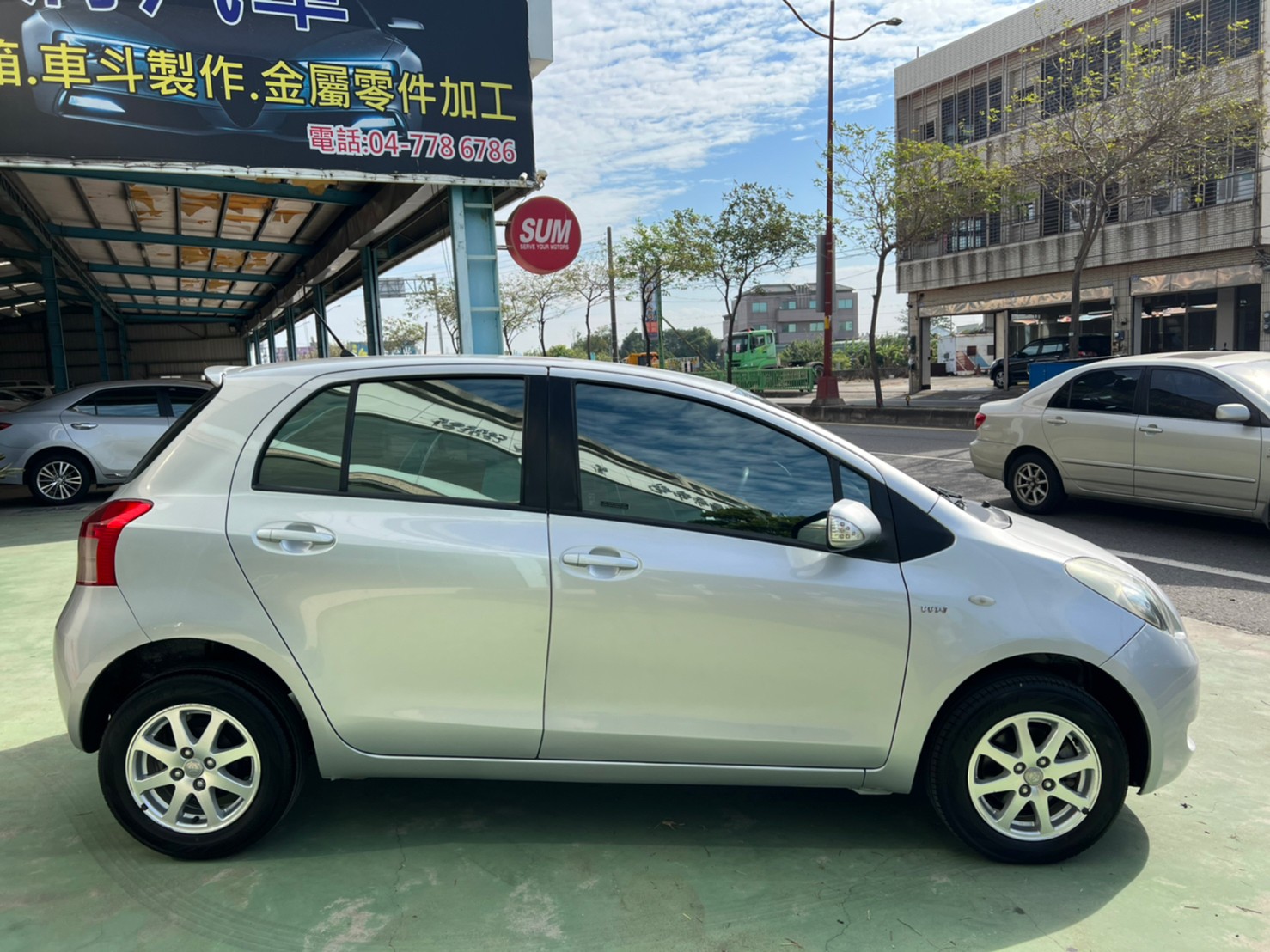 LINE_ALBUM_2009YARIS銀 小鴨 省油好開 好停車 新手好上手 里程保證 認證車 sum23.8 25.8_221214_0